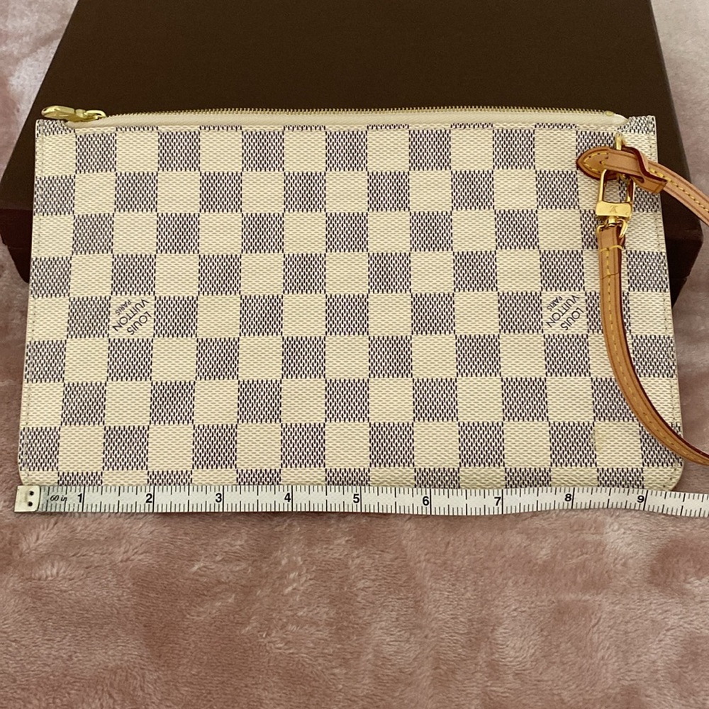 🆕 LOUIS VUITTON 🆕 AUTHENTIC ~ DAMIER AZUR ~ NEVERFULL POUCH ~ WRISTLET ~ LARGE - Picture 13 of 16